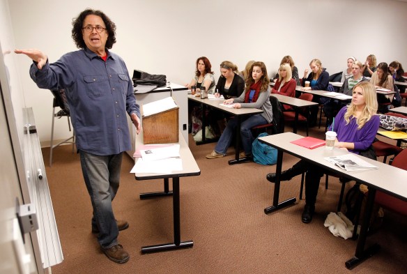 In this Jan. 20, 2011 photo, Mark Volman teaches a class in music management at Belmont University in Nashville, Tenn. Volman, who was a founding member and manager of the music group The Turtles, is an assistant professor and the coordinator of the entertainment industry studies program at Belmont University . (AP Photo/Mark Humphrey)