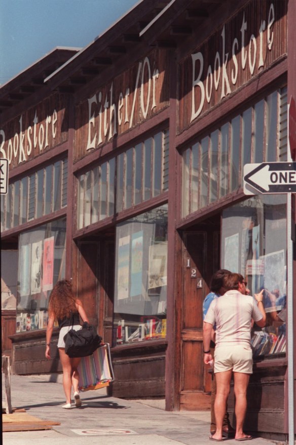 The Either/Or bookstore at 124 Pier Avenue in Hermosa Beach on June 18, 1989. (Daily Breeze file photo)