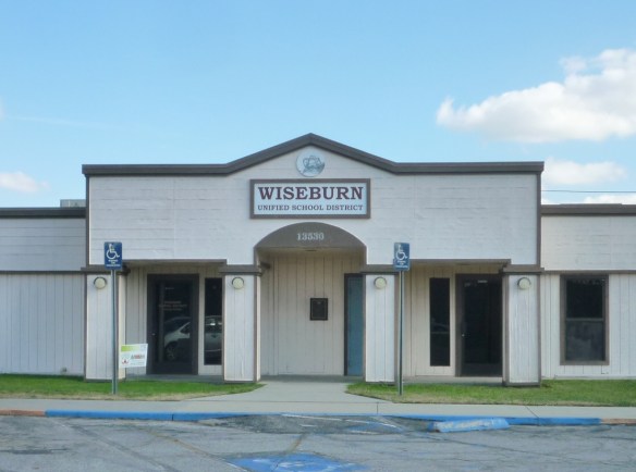 The Wiseburn Unified School District office on Aviation Boulevard. (January 2017 Daily Breeze photo)