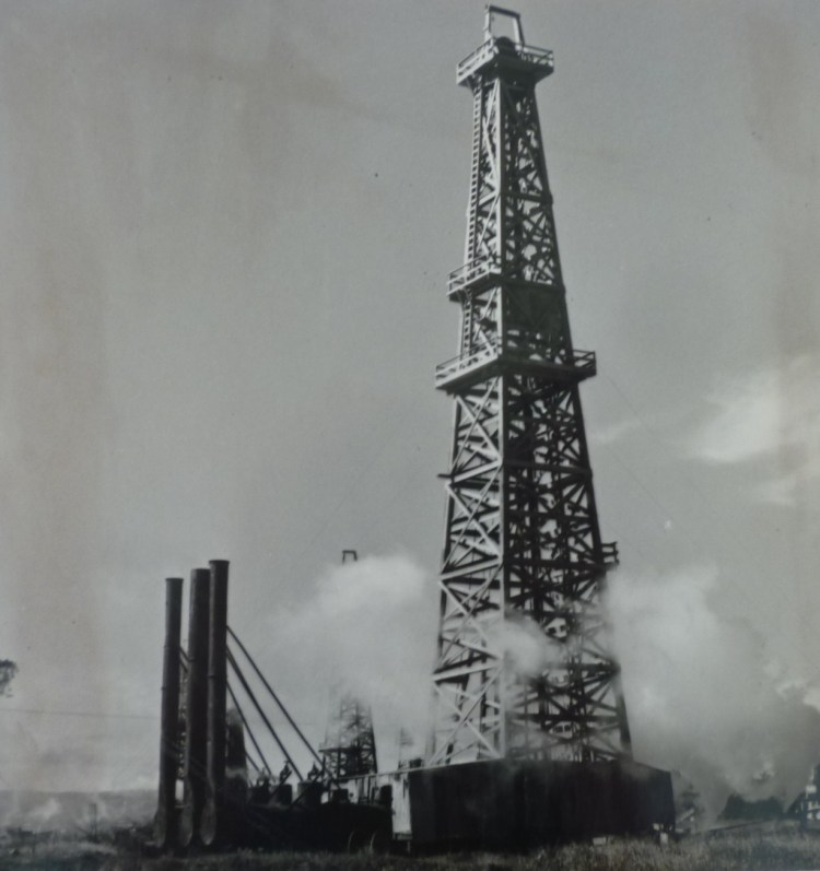 Undated photo circa 1938 shows a wooden oil derrick in the Del Amo oil field in South Torrance. (Daily Breeze file photo)