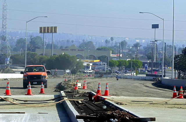 The continuation of Del Amo Boulevard (here looking east toward Avalon Boulevard in Carson) involved building an overpass over the 405 Freeway and the Dominguez Channel. January 2003 Daily Breeze file photo.