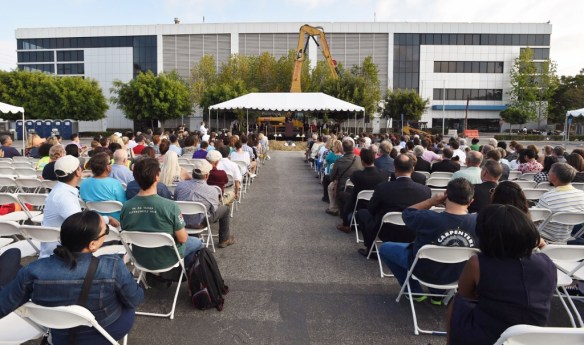 Ground breaking of the new Wiseburn High School facility, which will house Da Vinci’s three independent charter high schools. Da Vinci Communications, Da Vinci Design, and Da Vinci Science. Facility will open in Aug, 2017. El Segundo Calif. Thursday,