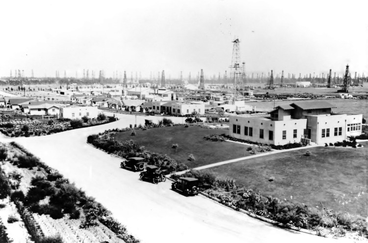 Closer view of the Chanslor-Canfield Midway Co. complex shows the community center, right, and workers' residences, center and left. Undated file photo from the 1920s.