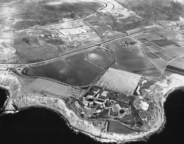 The Long Point area of the Palos Verdes Peninsula was sparsely developed when this undated Daily Breeze aerial file photo of Marineland of the Pacific was taken in the early 1960s.