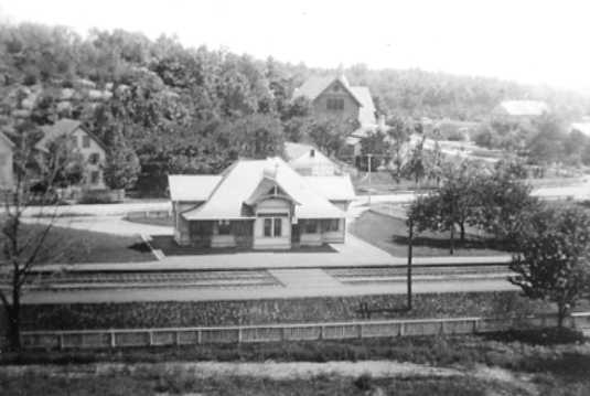 Boston & Maine's Greenwood Station in Wakefield, Mass., served as the model for the Lomita Railroad Museum building. (Photo courtesy Wakefield Historical Society)