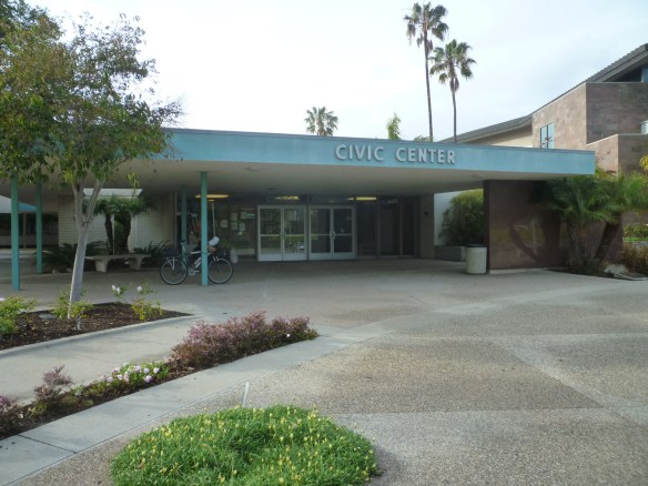 The main entrance to Redondo Beach City Hall, with the city's library building at right rear. (April 2016 Daily Breeze photo)
