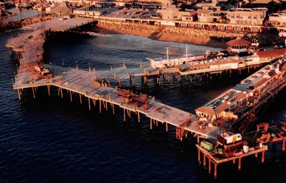 The rebuilt Redondo Beach pier on Feb. 1, 1995, shortly before the damaged area reopened. (Daily Breeze file photo by Brad Graverson / Staff Photographer)